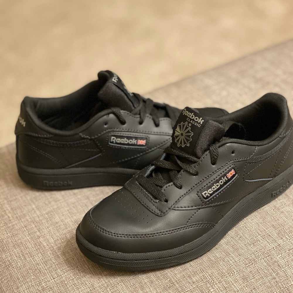 Classic Reebok - Youth Size 3